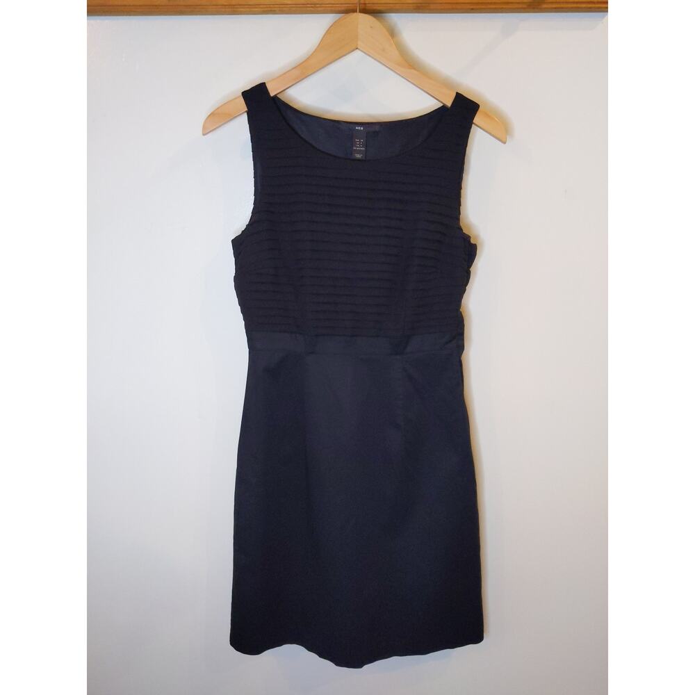 H&M Black Sleeveless Sheath Dress Size 6 Professional Work Career Chic Classic